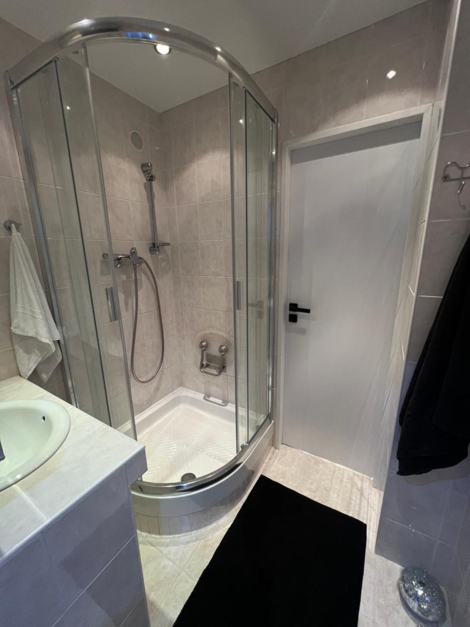 Apartment Utulny Prostorny Tichy V Blizkosti Centra